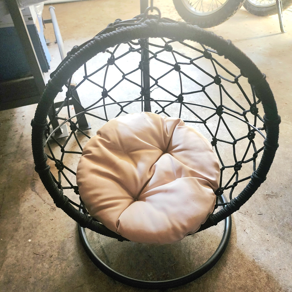 Modern Cat Pet Black Hanging Chair with Cream Cushion